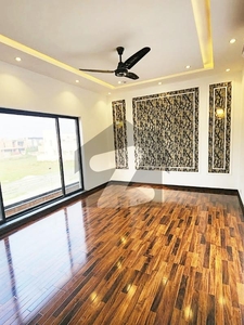 1 kanal Luxury Fully furnished House Available for sale DHA Phase 7