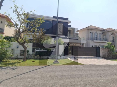 1 Kanal Luxury HOUSE WITH FULL BASMENT And FACING PARK Modren Bungalow In Phase 5 DHA Phase 5