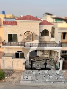 10 Marla brand new house available for sale Wapda Town Phase 1 Block E