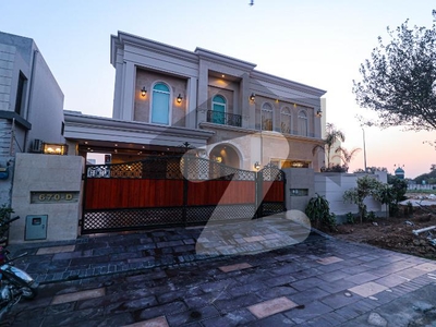 10 MARLA BRAND NEW STYLISH HOUSE FOR SALE WITH BASMENT FURNISHED DHA Phase 7
