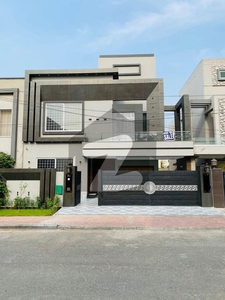 10 Marla Brand New Ultra Modern Lavish House For Sale In Overseas B Block Deal Done With Owner Meeting Bahria Town Overseas B