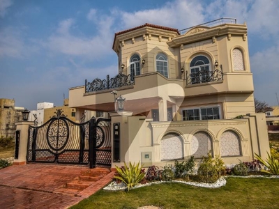 10 Marla Corner Top Line Brand New Modish Villa Near Park For Sale In DHA 9 Town DHA 9 Town
