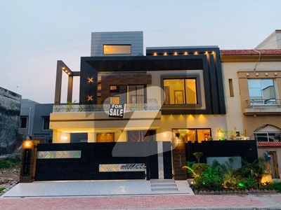 10 MARLA FULL HOUSE FOR RENT Bahria Town Sector C