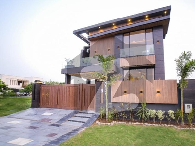 10 Marla gorgeous Modern House For Sale At Hot Location Near To Park DHA Phase 8