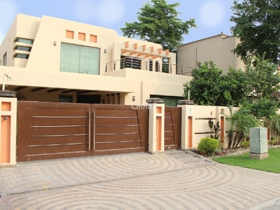 10 Marla House for Sale in Lahore DHA Phase-6