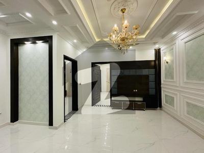 10 Marla Like Brand New Upper portion available for rent in Secter C Bahria Town. Bahria Town