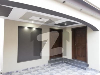10 MARLA LIKE NEW FULL HOUSE FOR RENT IN OVERSEAS B BLOCK BAHRIA TOWN LAHORE Bahria Town Overseas B