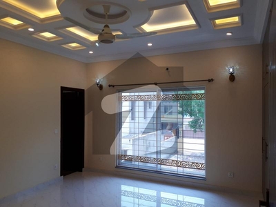 10 MARLA LIKE NEW UPPER PORTION FOR RENT IN JASMINE BLOCK BAHRIA TOWN LAHORE Bahria Town Jasmine Block