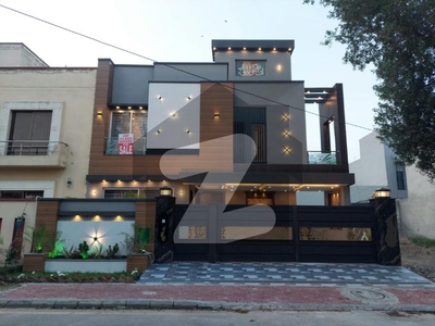 10 Marla Luxurious Designer House For Sale In Bahria Town Lahore Sector C Bahria Town Sector C