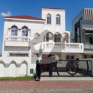 10 Marla Luxury Furnished Upper Portion For Rent In Bahria Town Lahore Bahria Town Ghaznavi Block