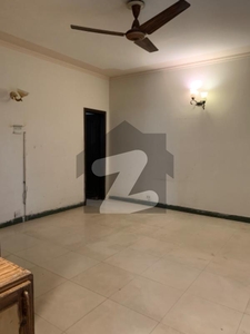 10 Marla Portion Available For Rent Gulberg 2