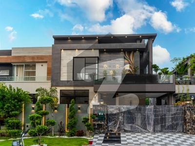 10 Marla Ultra-Modern House For Sale At Hot Location Near To Park & Commercial DHA Phase 7