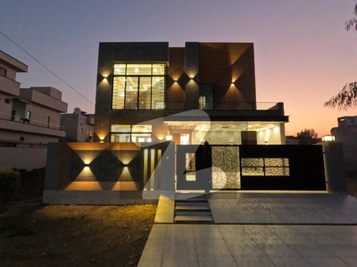 10 Marla Modern House For Sale In A Block Central Park Lahore Central Park Block A