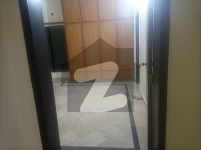 10 marla upper portion available for rent in Wapda town ph1 lahore Wapda Town Phase 1