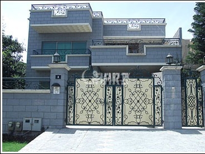 11 Marla House for Sale in Lahore Bahria Town Sector B