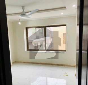 1200 Square Feet Flat For rent In Islamabad E-11/2