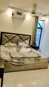 2 BED FURNISHED FLAT FOR RENT IN BAHRIA TOWN LAHORE Bahria Town Sector C