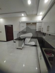 200 Square Yards Second Floor With Roof Portion For Sale Block 3a Jauhar Gulistan-e-Jauhar Block 3-A