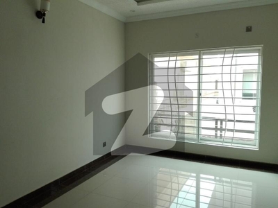 2450 Square Feet House For Sale In Rs. 76000000 Only G-10