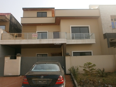 27 Marla House for Sale in Islamabad I-8/1