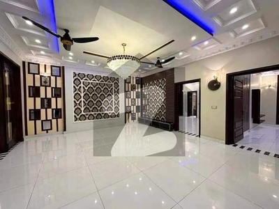 3 Years Installments Plan 10 Marla Brand New Ultra Modern House For Sale Lake City Lahore Lake City