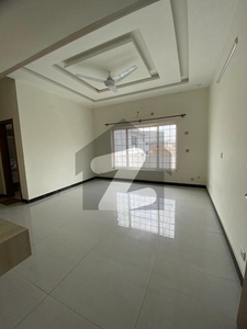 30X60 Upper Portion For Rent With 3Bedroom In G-13 Islamabad G-13