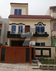 4. 4 Marla House For Rent In G14-4 at best location G-14/4