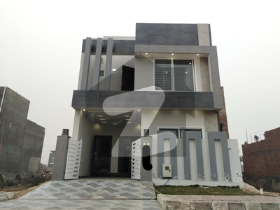 5 Marla Brand New Modern House For Sale In Block M8 Lake City Lahore Lake City