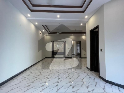 5 MARLA FULLY LUXURY IDEAL LOCATION EXCELLENT HOUSE FOR RENT IN BAHRIA TOWN LAHORE Bahria Town Sector C
