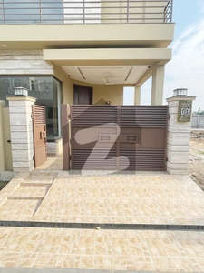 5 Marla Modern Luxury House Brand new For Sales Near To Park DHA 9 Town