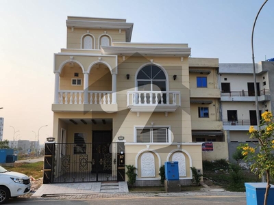 5 Marla Residential House For Sale In Block E Etihad Town Phase 1 Raiwind Road Thokar Niaz Baig Etihad Town Phase 1