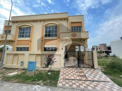 5 MARLA ULTRA MODERN CORNER HOUSE AVAILABLE FOR RENT DHA 9 Town