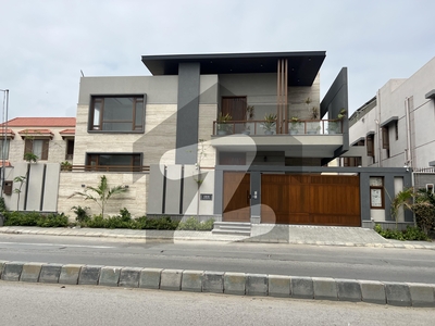 500 Yards Brand New Top Quality Bungalow For Sale DHA Phase 5