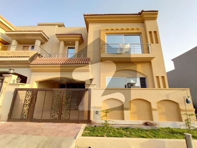 7 Marla Aesthetic Design House available Up For Rent Bahria Town Phase 8