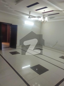 7 Marla Like New Ground Portion For Rent In G-13 Islamabad G-13/1