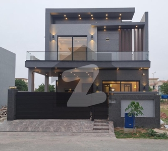8 MARLA FULL LEVISH AND LUXURY HOUSE AVAILABLE FOR RENT IN DHA 9 TOWN DHA 9 Town