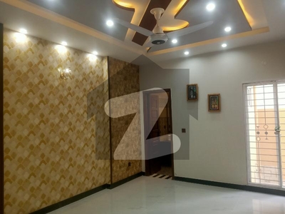 8 MARLA LIKE NEW LOWER PORTION FOR RENT IN USMAN BLOCK BAHRIA TOWN LAHORE Bahria Town Usman Block