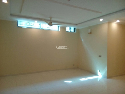 960 Square Feet Apartment for Sale in Lahore Gulberg-2