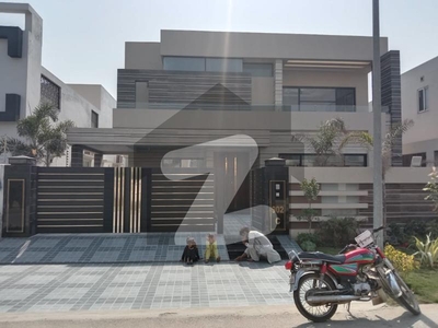 A Beautiful 1 Kanal House Is Available For Rent In PHASE 5 DHA, Lahore DHA Phase 5