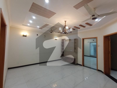 A Beautiful Designer 10 Marla Like New Luxury Stylish For Rent UPPER PORTION On Vip Location Close To Park In Bahria Town Lahore Bahria Town Sector C
