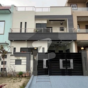 Aesthetic House Of 5 Marla For Rent Is Available Citi Housing Society