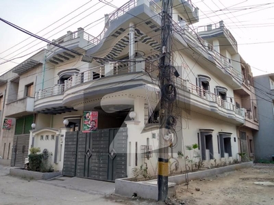 Beautiful corner house with gas in ali alam garden Lahore Medical Housing Society