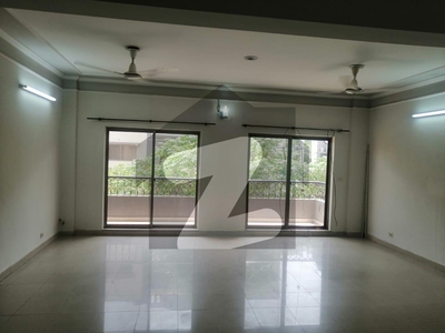 Beautiful Flat Ground Floor Three Beds Available For Rent Askari 1