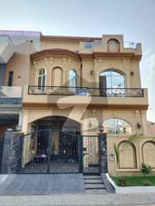 BEST OPPORTUNITY TO BUY 5 MARLA BRAND NEW MODREN DESIGN HOUSE IN ETIHAD TOWN PHASE 1 Etihad Town Phase 1