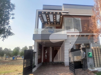 BRAND NEW HOUSE 5 MARLA VERY GOOD LOCATION AND VERY GOOD QUALITY CONSTRUCTION Bahria Orchard