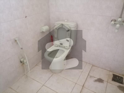 Centrally Located Flat Available In Askari 5 For rent Askari 5