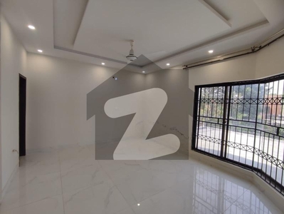 DHA Phase 4 One Kanal Proper Double Unit Beautiful Bungalow Available For Rent DHA Phase 4 Block GG