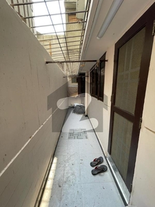 Double Storey 400 Square Yards House Available In Gulshan-e-Iqbal - Block 13/D For sale Gulshan-e-Iqbal Block 13/D