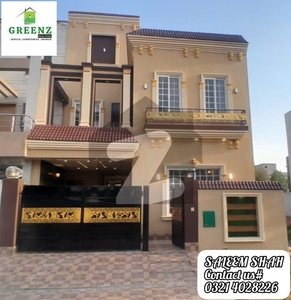 FACING PARK/ VERY BEAUTIFUL CLASSIC DESIGN BRAND NEW HOUSE 5 MARLA Bahria Orchard