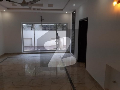FOR RENT 1250 SQYRD Fully Renovated Double Storey House Available F_7 Sector F-7